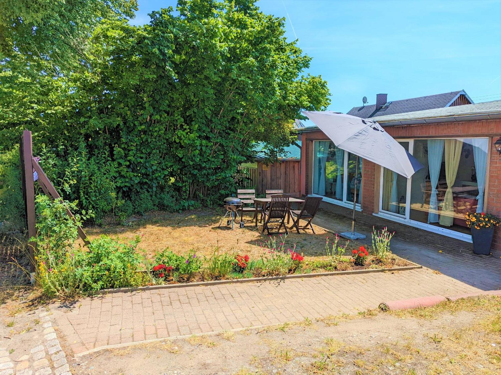 W5 - Urlaubsmagie - Wohnung Mit Grill, Terrasse & Pool Lichtenhain  Exterior photo